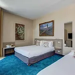 The Originals Boutique La Ouest & 3* סן-פאלה-סור-מר