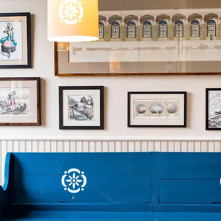 Hotel The Originals Boutique La Ouest & 3*