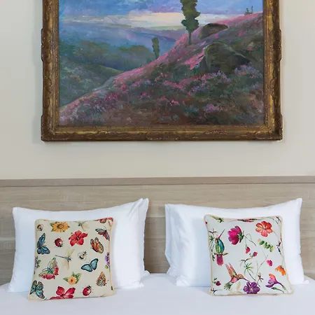 Hotel The Originals Boutique La Ouest &