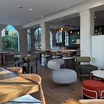 Hotel The Originals Boutique La Ouest&spa 3*