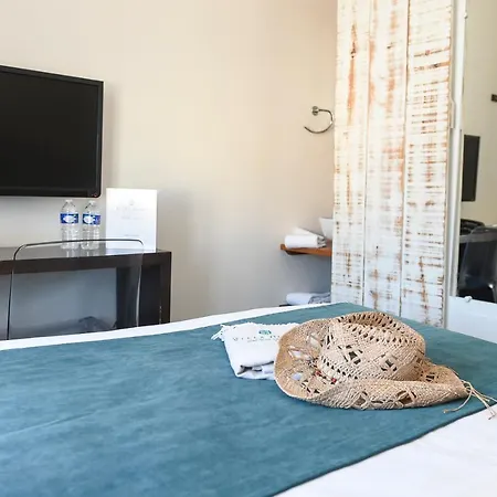 The Originals Boutique La Ouest & 3*