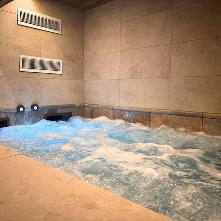 The Originals Boutique La Ouest & 3*