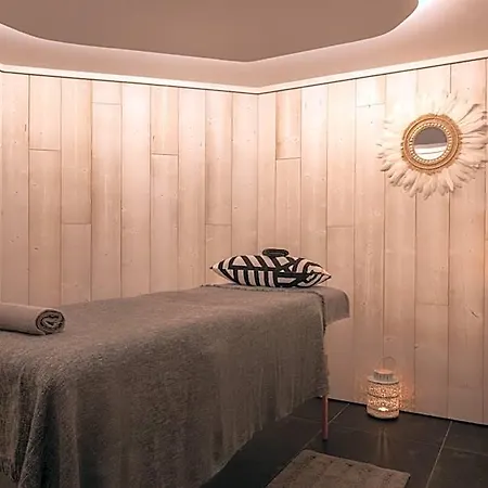 Hotel The Originals Boutique La Ouest &