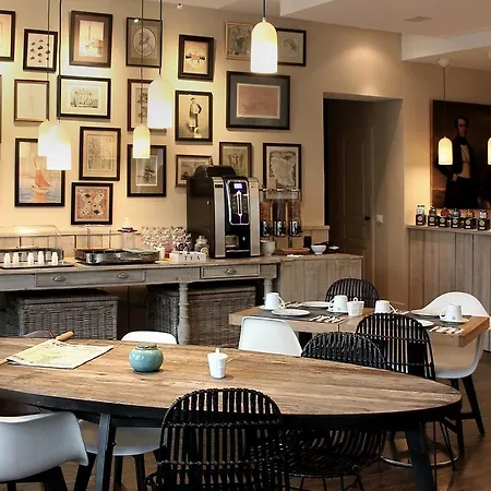 Szálloda The Originals Boutique La Ouest &