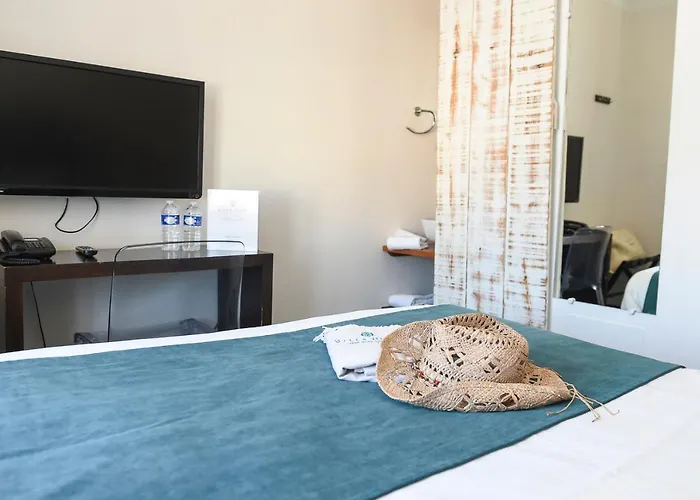 The Originals Boutique La Ouest & 3*