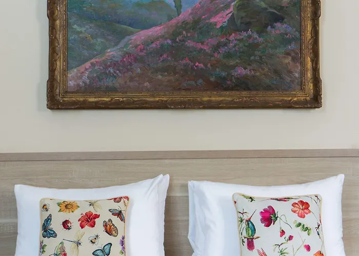 Hotel The Originals Boutique La Ouest &