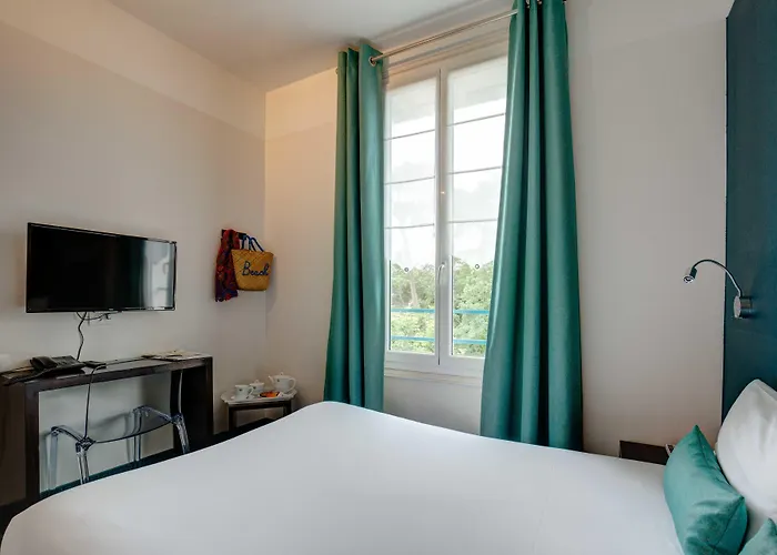 The Originals Boutique La Ouest & 3*