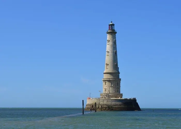 Hotel The Originals Boutique La Ouest & 3*