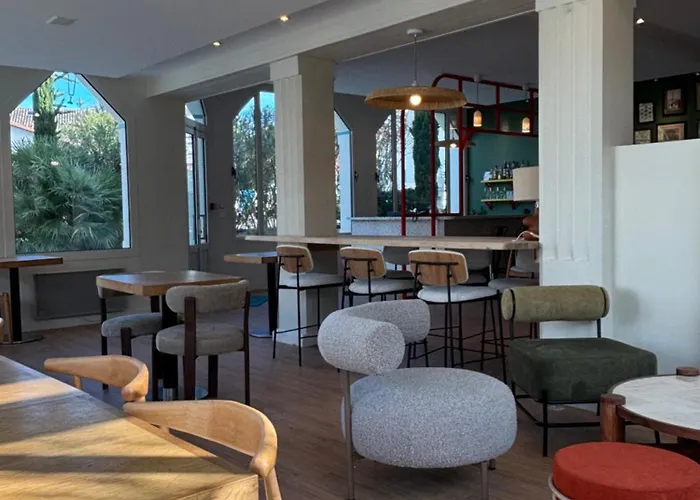 Hotel The Originals Boutique La Ouest & 3*