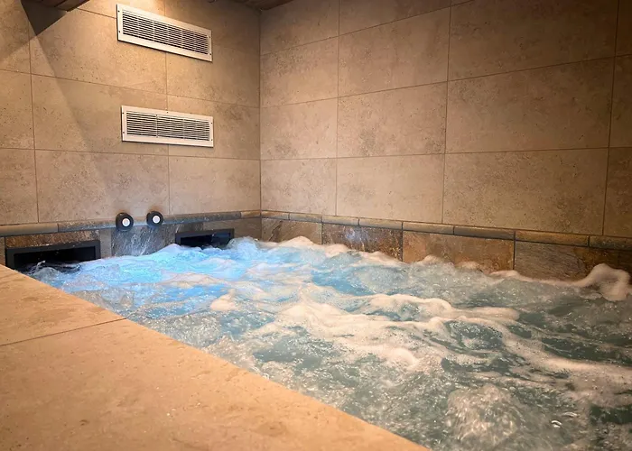 The Originals Boutique La Ouest & 3*